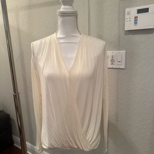 Ella Moss L/S Draped Cream Lace Top Front Hidden Button Closure